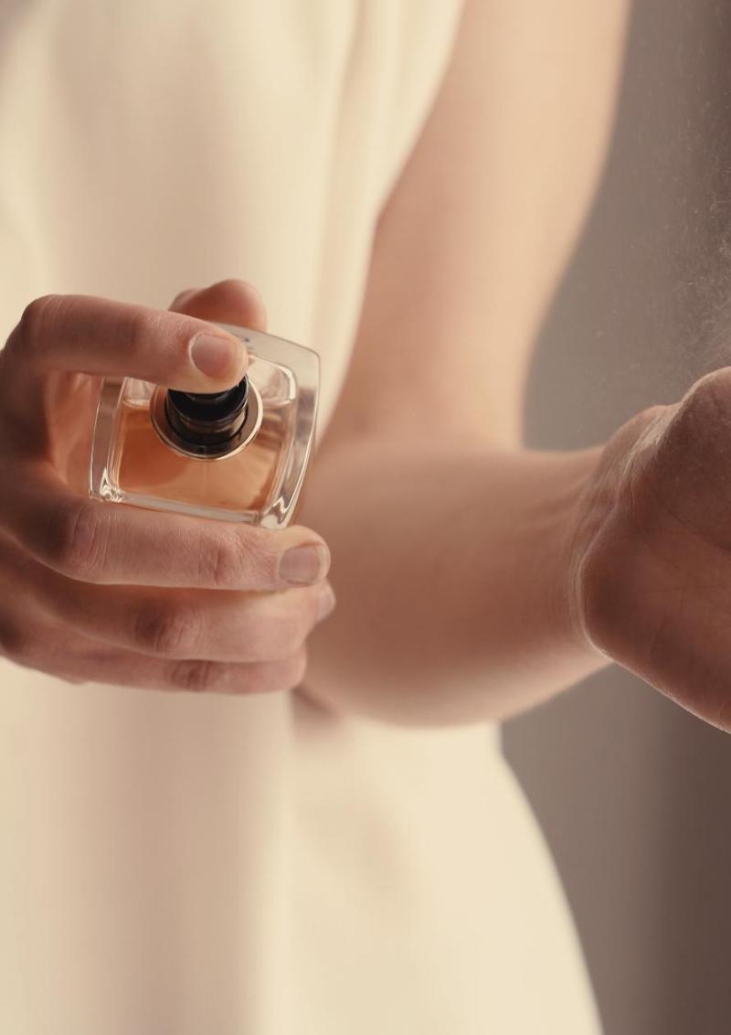 Aplicações de Óleos Essenciais para Perfumaria 